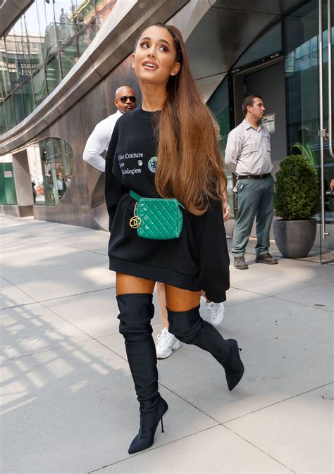 ariana grande casual outfits 2020.